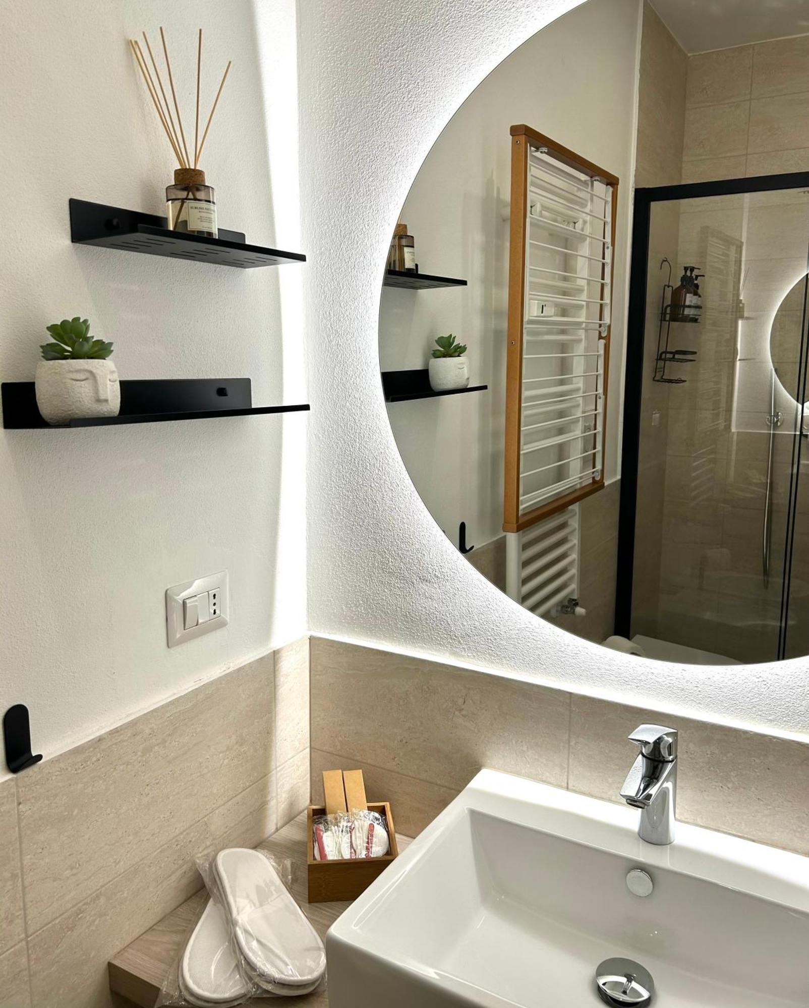 Navigli-Bocconi - Peque Home, Wi-Fi Milano Ngoại thất bức ảnh